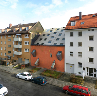 Illustration for article titled These Examples of Surrealist Architecture Will Make You Feel Dizzy